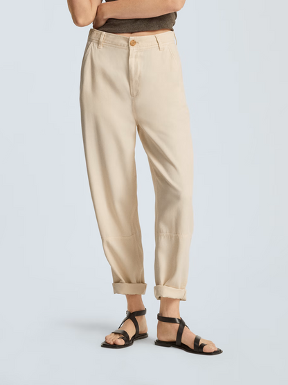 The TENCEL Relaxed Chino 1